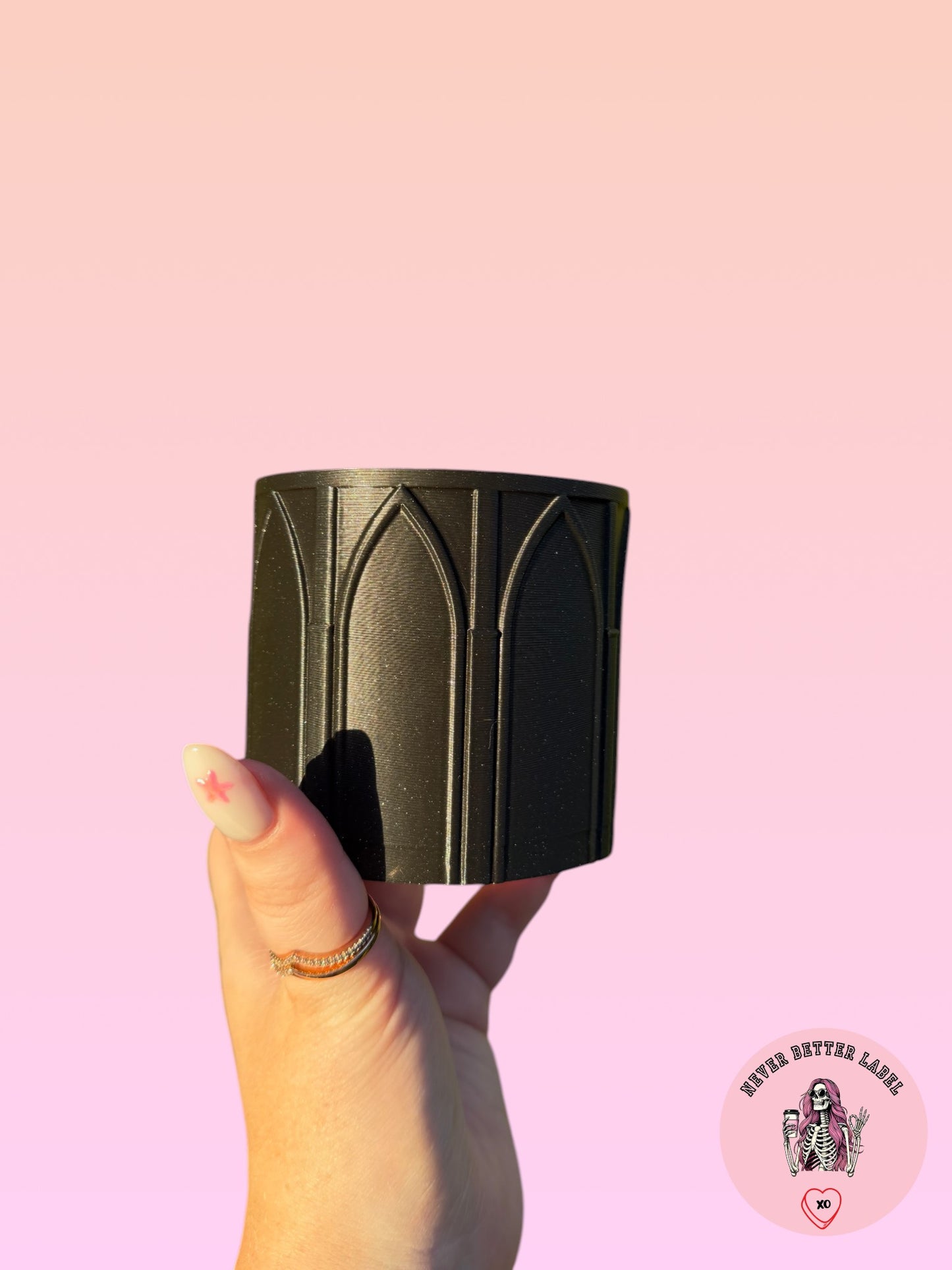 Circular Gothic Cathedral Arch Pen Holder