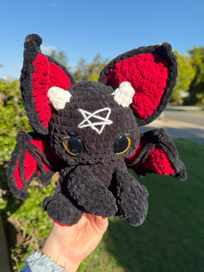 🦇 🤍White Glow in the Dark Pentagram - Lilith Bat Crochet Plush 🖤🦇