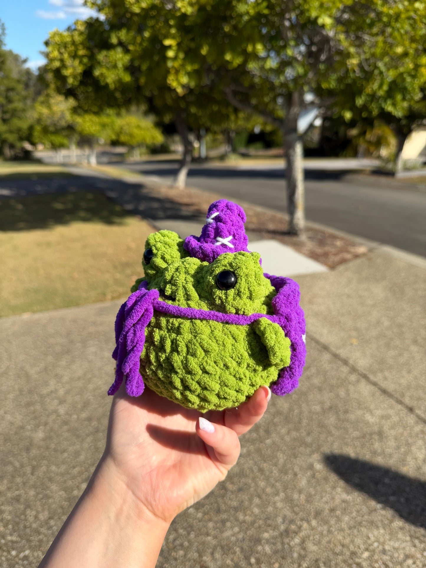 Hexley the Witch Frog 🐸🔮