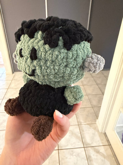 Frankenstein Plush 💚🖤