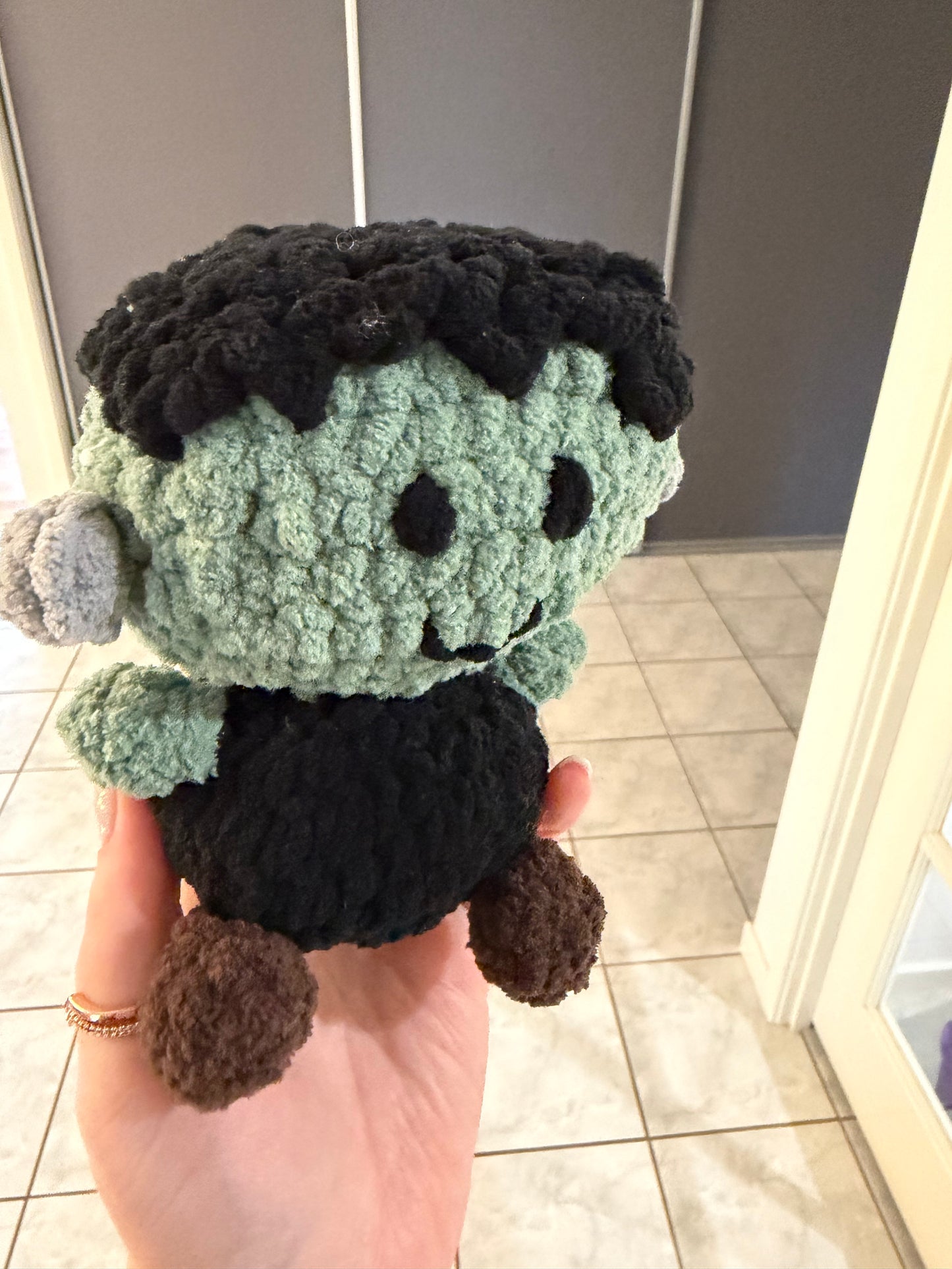 Frankenstein Plush 💚🖤