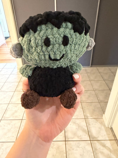 Frankenstein Plush 💚🖤
