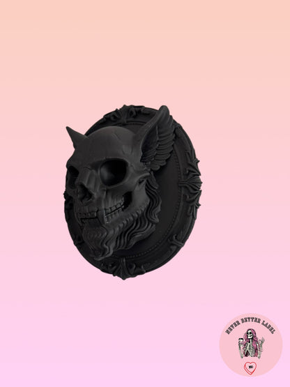 Gothic Gargoyle Skull Frame